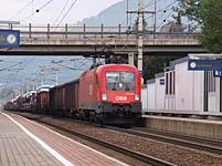Nakladny vlak tahany 1116, Salzburg, 10.10.2009 Taurus