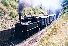 historicky parny vlak 422.0108 z roku 1909, ČKD, na trati SNP Banska Bystrica - Harmanec, 28.8.2004 vlak SNP 2004