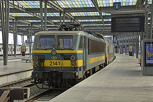 Oostende: elektrická lokomotíva SNCB 2141, 14.8.2024 Oostende