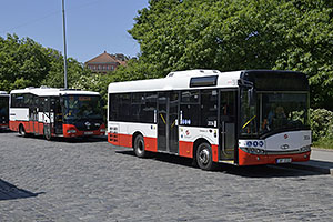 Praha: SOR BN 8,5 #2013 a Solaris Urbino 8,9 LE #2034, 29.5.2023 MHD Praha