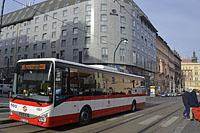 Praha: Iveco Crossway LE CITY 13M #4509 na letiskovej linke AE, 23.11.2017 MHD Praha