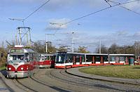 Praha: Pragoimex T3R.PLF #8260 a Škoda 15T #9311, 23.11.2017 MHD Praha