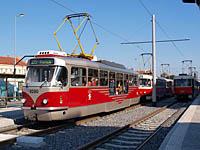 Praha: nízkopodlažná T3 na zastávke Hradčanská, 10.10.2010 MHD Praha
