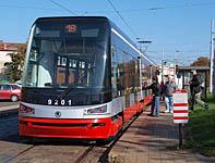 Praha: Škoda 15T počas testov, 10.10.2010 MHD Praha