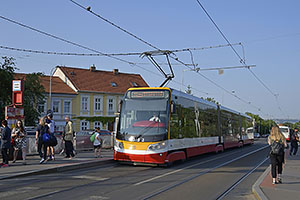 Praha: Škoda 15T4 #9332, 28.5.2023 MHD Praha