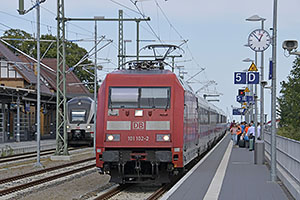 Rostock, Warnemünde: diaľková lokomotíva Adtranz, rad DB 101, 30.7.2022 Rostock