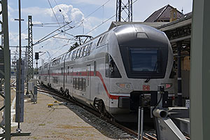 Rostock, Warnemünde: Stadler KISS, 30.7.2022 Rostock