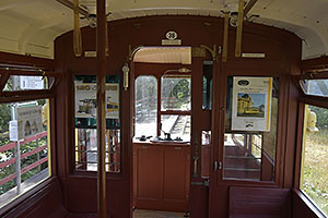 Jystrup: Sporvejsmuseet Skjoldenæsholm, interiér električky SFV 36 (Stadtwerke Flensburg Verkehrs-Betriebe) z roku 1926, 24.7.2022 Sporvejsmuseet