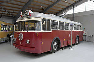 Jystrup: Sporvejsmuseet Skjoldenæsholm, trolejbus NESA 31 (Nordsjællands Elektricitets-og Sporvejs Aktieselskab) na podvozku British United Traction Co - BUT England s výzbrojou English Electric EE, 24.7.2022 Sporvejsmuseet