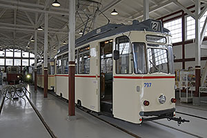 Jystrup: Sporvejsmuseet Skjoldenæsholm, električka RSAG 797 (Rostocker Strassenbahn AG) vyrobená RAW Schönewelde v roku 1976, 24.7.2022 Sporvejsmuseet