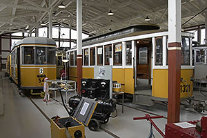 Jystrup: Sporvejsmuseet Skjoldenæsholm, prívesný vozeň KS 1321 (Københavns Sporveje) vyrobený Scandia v roku 1914 a prívesný vozeň ÅS 54 (Århus Sporveje) vyrobený Scandia v roku 1947, 24.7.2022 Sporvejsmuseet