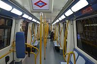 Madrid: úzke metro CAF série 3000 - Boa, 9.3.2016 Madrid