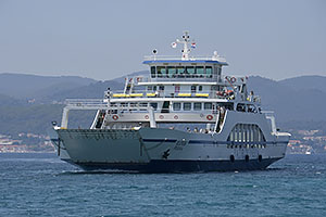 Orebić: trajekt Jadrolinija Ilovik z roku 2006, 19.7.2024 Orebić