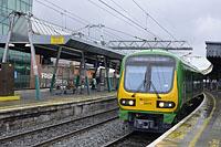 Dublin: Iarnród Éireann DMU triedy 29000 od CAF, 4.3.2017 Dublin