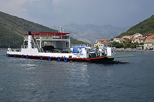 Lepetane: trajekt Trideseti Avgust, 18.7.2024 Lepetane