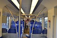 Zaandam: NS Sprinter Lighttrain série 2400 (Bombardier), 4.4.2017 vlaky v Holandsku