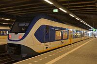 Haag: NS Sprinter Lighttrain série 2600 (Siemens), 2.4.2017 vlaky v Holandsku