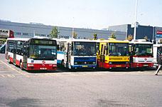 Praha: konecna metra Zlicin. Teraz su tu obchodne centra. Je to tiez konecna mnohych liniek Ropid.
specialne upraveny Citybus 12 na prepravu batozin na letisko e.c. 3387, Karosa C 734.1340 Spojbus s.r.o. e.c. 1413, 143x a B 951E.1713 e.c. 4041, 6.8.2004 MHD Praha