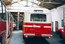 Praha: historicky trolejbus Skoda 8Tr (posledny typ v Prahe) e.c. 494 z roku 1960 v Muzeu prazskej dopravy, 8.8.2004 MHD Praha
