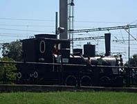 Trnava: rušeň Orenstein & Koppel 2911/1908 z cukrovaru Trnava na pomníku pri stanici, 1.8.2012 vlaky