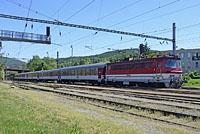 Žiar nad Hronom: 240.081 ZSSK na čele rýchlika, 7.5.2018 Ziar nad Hronom