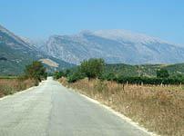 Albánsko: cesta SH75 medzi Përmet a Këlcyrë, 21.8.2012 Albansko
