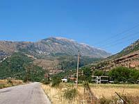 Albánsko: cesta SH75 medzi Këlcyrë a Tepelenë, 21.8.2012 Albansko