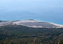 Albánsko: cesta SH8 Sarandë - Vlorë, 23.8.2012 Albansko