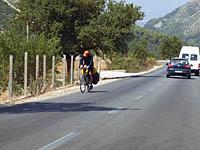 Albánsko: cesta SH8 Sarandë - Vlorë, 23.8.2012 Albansko