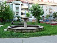 Bratislava: fontana pre Zuzanu na Kupeckeho, 27.4.2007 Bratislava