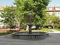 Bratislava: fontana pre Zuzanu po oprave a sprevadzkovani, Kupeckeho, 2.5.2008 Bratislava