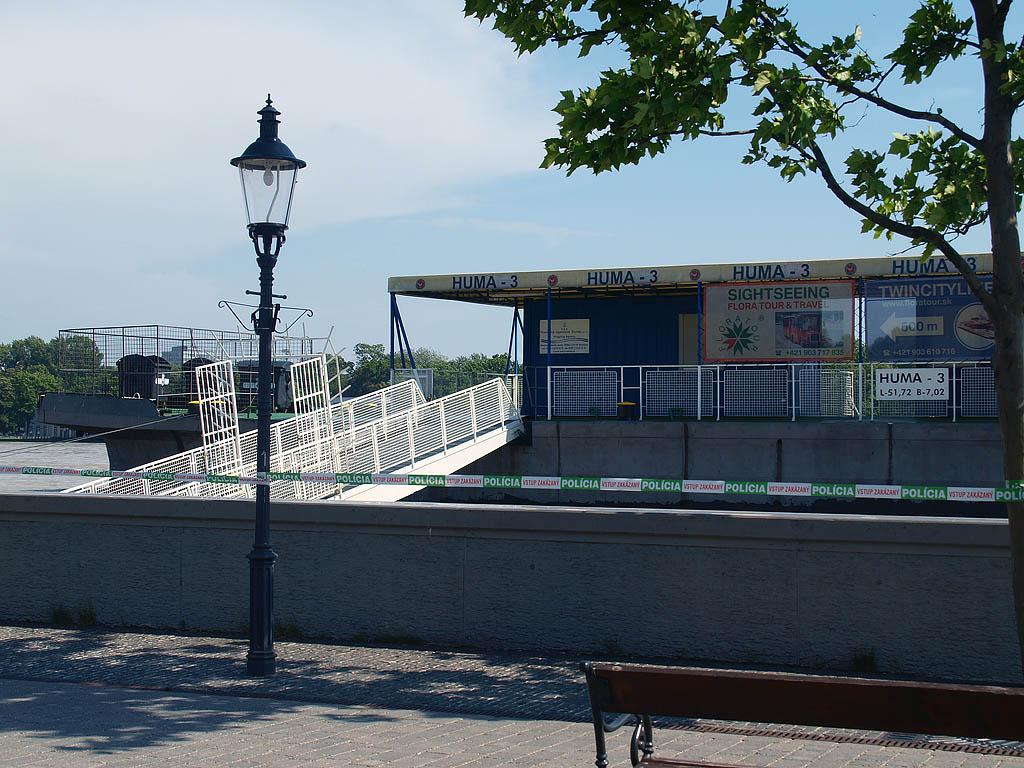 Bratislava: vysoký Dunaj, 7.6.2013 Bratislava