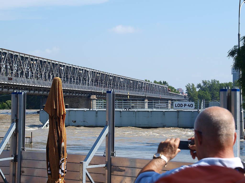 Bratislava: vysoký Dunaj, 7.6.2013 Bratislava