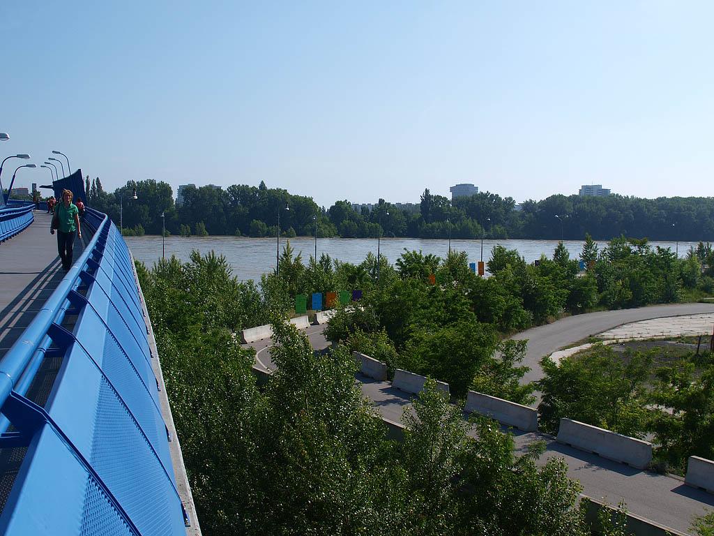Bratislava: vysoký Dunaj, 7.6.2013 Bratislava