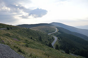 Bulharsko: horské sedlo Beklemeto, Troyanské sedlo, NP Centralen Balkan, 3.8.2023 Bulharsko