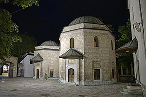 Sarajevo: Baščaršija, Gazi Husrev-begova džamija, 28.4.2024 Sarajevo