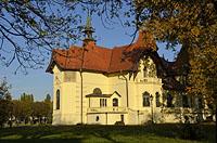 Bratislava: kaštieľ v Prievoze, 1.11.2015 Bratislava