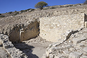 Agios Tychonas