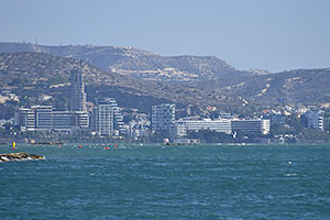 Lemesós, Limassol: pobrežie, Agios Tychonas, 19.11.2023 Lemesós, Limassol