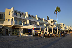 Pafos: Poseidonos Avenue, 20.11.2023 Pafos