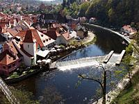 Cesky Krumlov: ostrov na Vltave, 21.4.2007 Cesky Krumlov