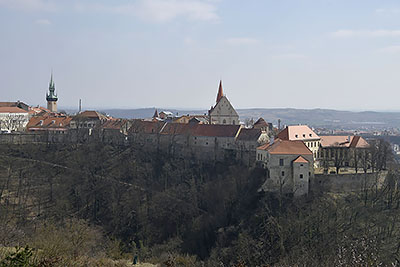 Znojmo: výhľad z Hradišťa, Znojemský hrad, 27.3.2022 Znojmo