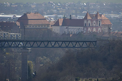 Znojmo: výhľad z Hradišťa, Loucký klášter, 27.3.2022 Znojmo