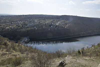 Znojmo: výhľad z Hradišťa, údolie rieky Dyje, 27.3.2022 Znojmo