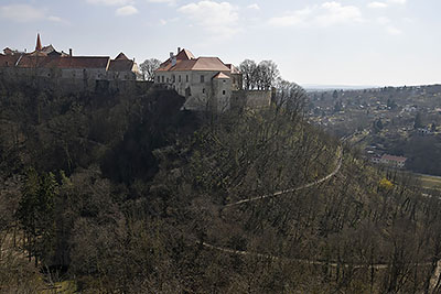 Znojmo: výhľad z Hradišťa, Znojemský hrad, 27.3.2022 Znojmo