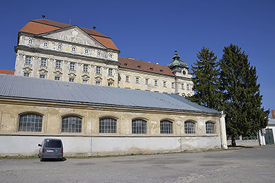 Znojmo: Loucký klášter, Bednářské a vinařské muzeum, 27.3.2022 Znojmo
