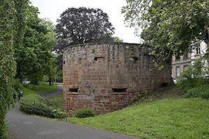 Trier: Kaiserstraße, Roter Turm, Bastion Südallee, 12.5.2023 Trier