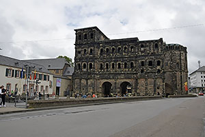 Trier: Simeonstift, Porta Nigra, 12.5.2023 Trier