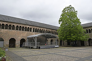 Trier: Simeonstift, Brunnenhof, 12.5.2023 Trier