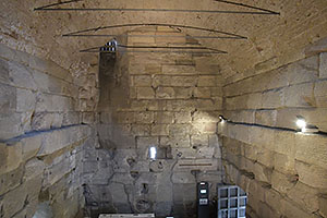 Trier: Porta Nigra, jedna zo 4 brán starovekého mesta Augusta Treverorum, 12.5.2023 Trier